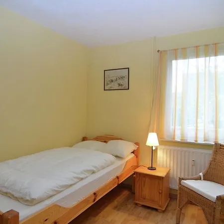 Spacious Holiday In Landau Near Lake *